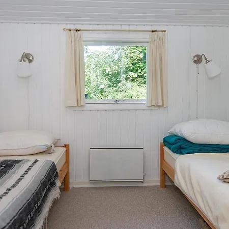 6 Person In Grenaa * Brondstrup