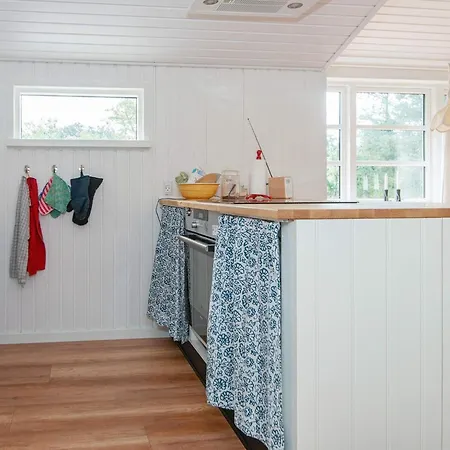 6 Person In Grenaa * Brondstrup